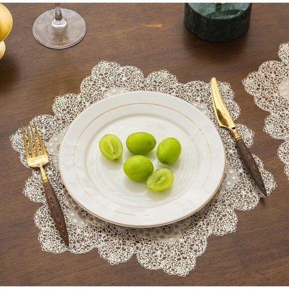 BACKTOEDEN Light Gold Round Placemats Set of 6 Washable Wipeable Heat Resistant - Picture 6 of 8